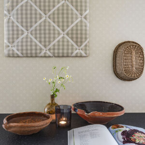 GRILLE | Stone